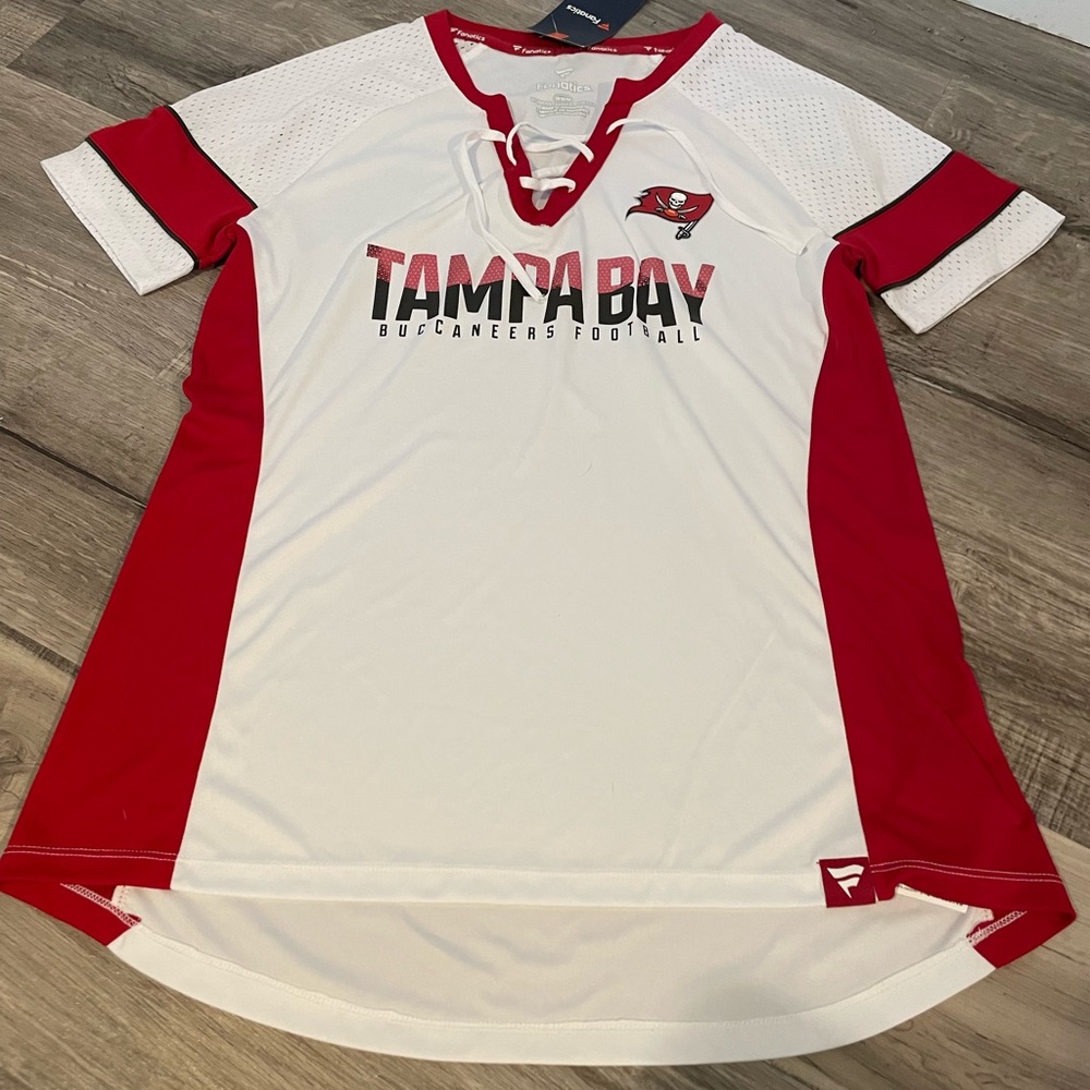 Tampa Bay women’s shirt. Size medium. Brand new with tags.